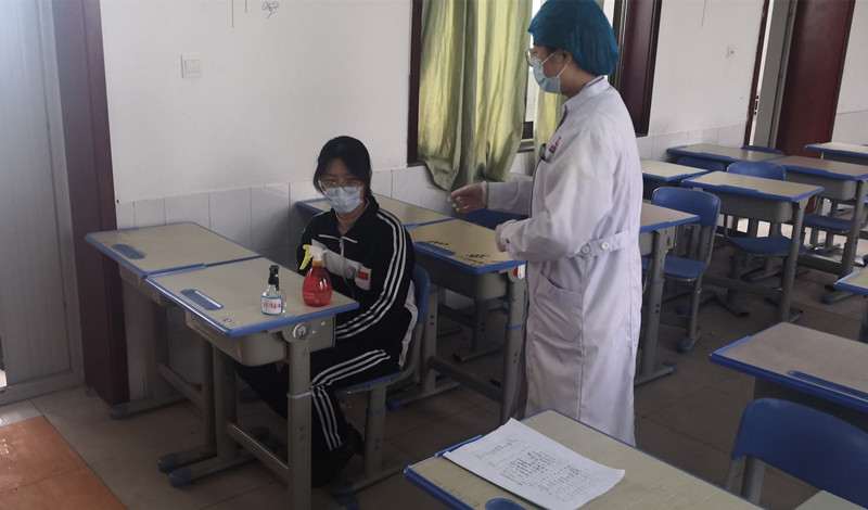 学生发热应急处置.jpg