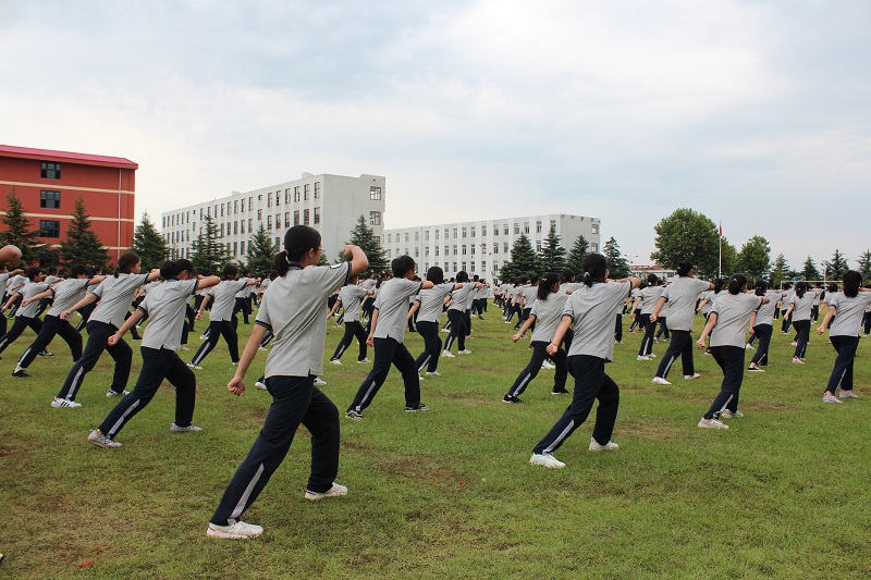 优秀科目展示（军体拳）2.JPG