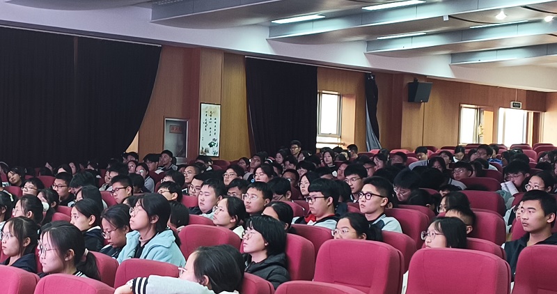 图14艺术类高考说明会2.jpg