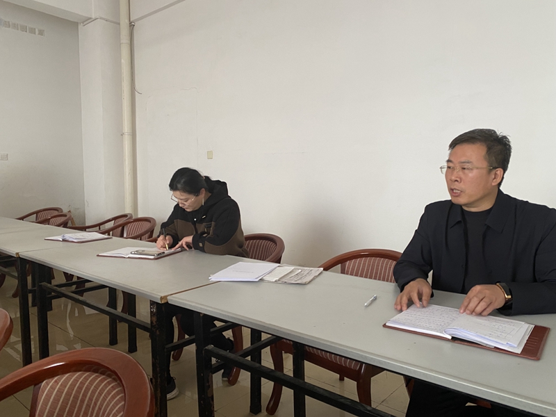张校长讲话照片.JPG