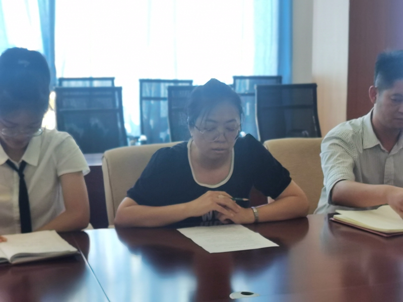 美育老师发言照 (2).jpg