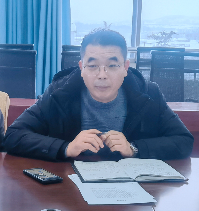 袁校长发言照.jpg